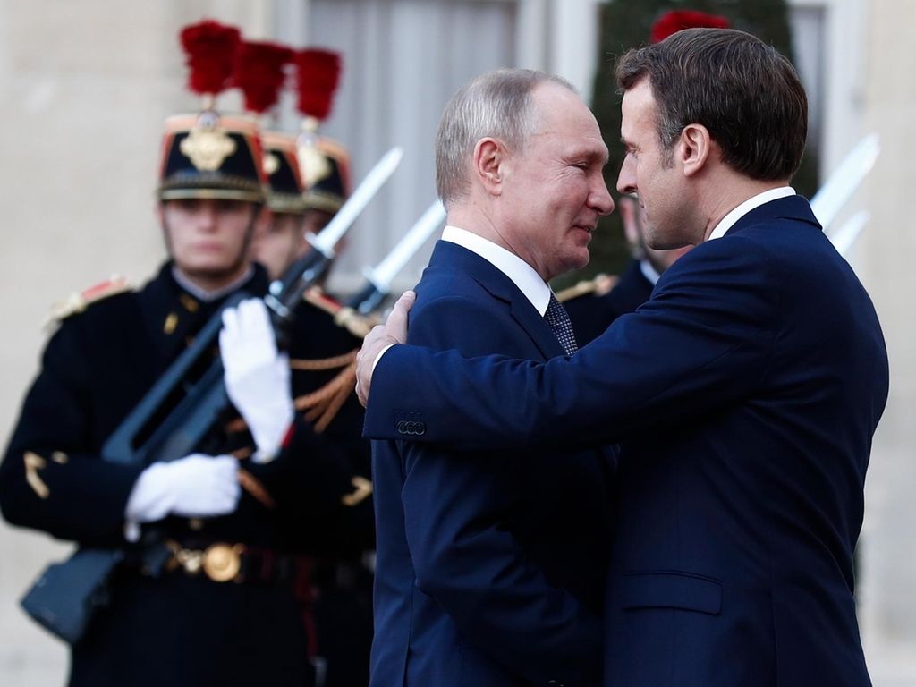 Emmanuel Macron has advocated for opening up to Russia. EPA
