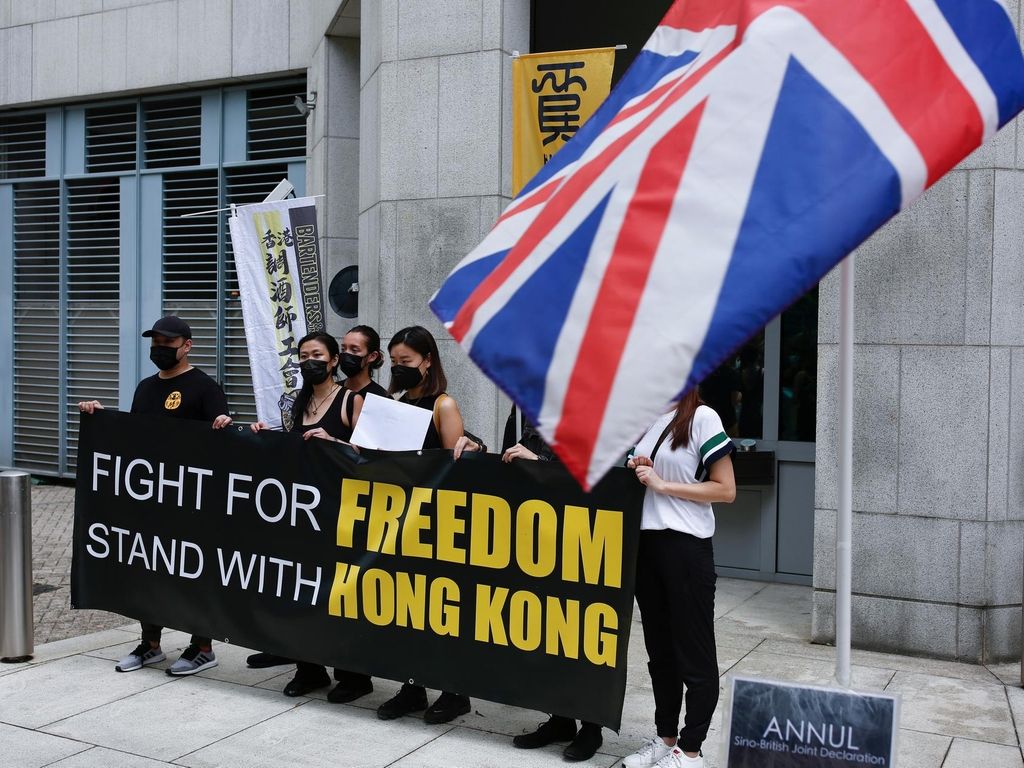 Protesters submit letters to the British Consulate General in Hong Kong on June 26, 2020 to express their determination to oppose China's new national security law. Reuters
