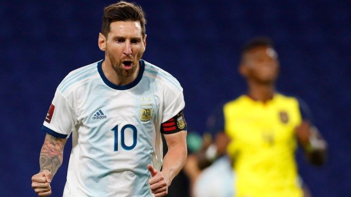 Video .. Messi is dancing