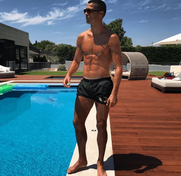 Ronaldo at the swimming pool in the Palace of Madrid