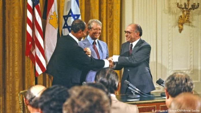 Camp David 1978 Egypt - Israel peace negotiations (picture-alliance / CNP / Arnie Sachs)