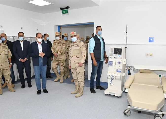 السيسي يتفقد مقر مركز قيادة الدولة الاستراتيجي بالعاصمة الإدارية