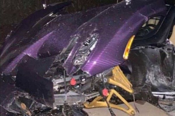 Youtuber Gage Gillean's car, a Pagani Huayra Roadster, destroyed after an accident in the city of Dallas (Photo: Instagram)