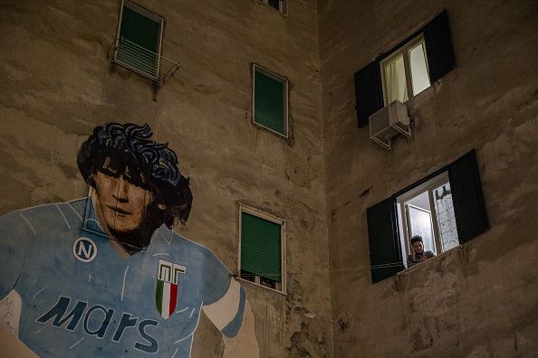 Napoli fans cry over Maradona
