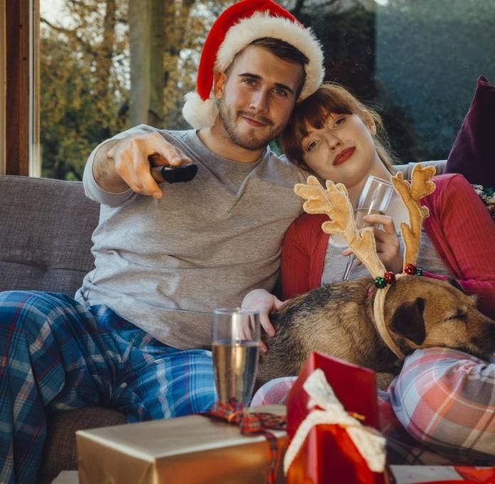 Couple watches Christmas movies 2020