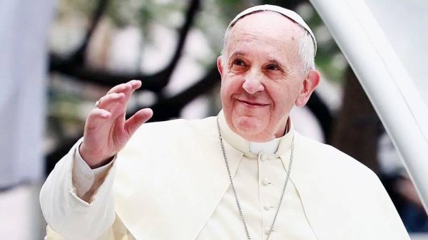 Pope Says Roman Catholic Priests Can Bless Same Sex Couples