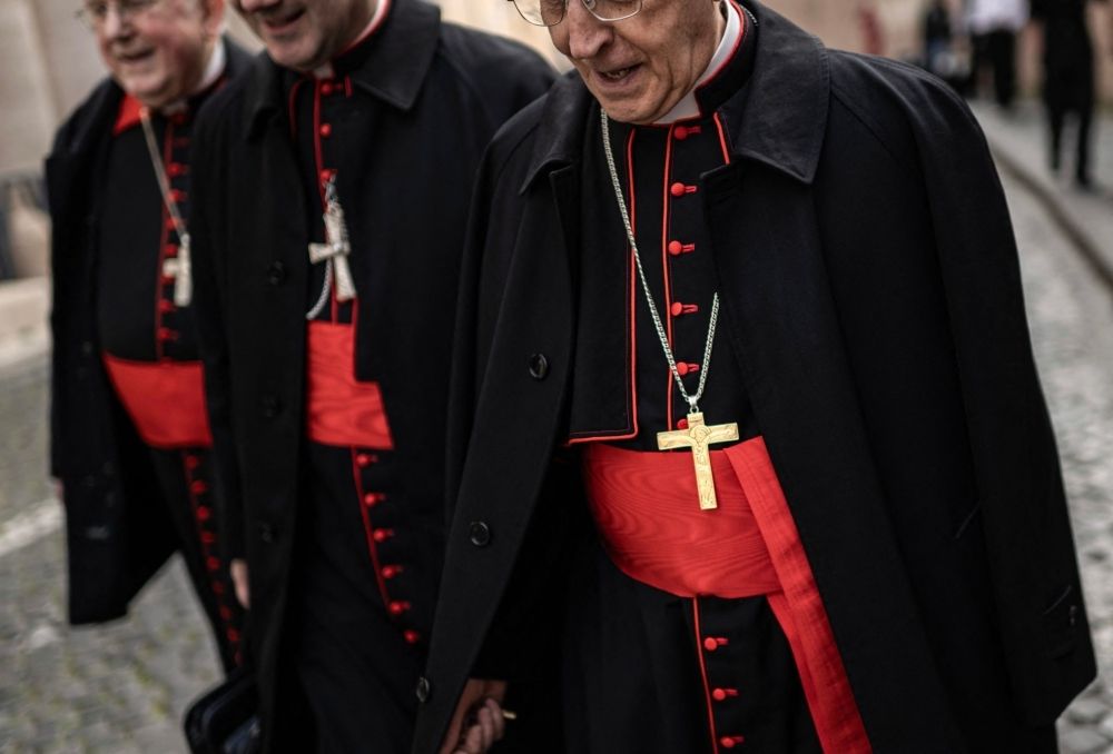 Hope, apprehension, and politics: Cardinals gather while Catholic Church prepares for conclave to choose new pope Cardinals walk near the Vatican in the streets of Rome on April 25, 2025. The Vatican on April 25, 2025, said over 128,000 people have already paid their respects to Pope Francis, whose body is lying in state in St Peter's Basilica ahead of his funeral. — AFP pic