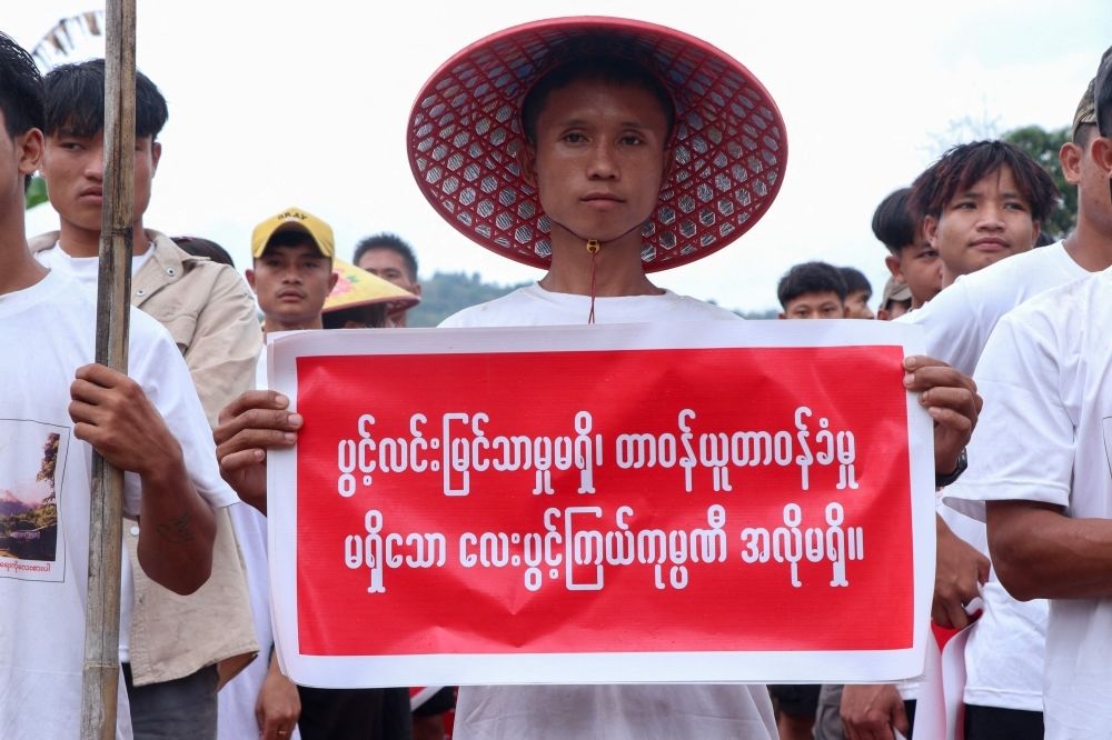 No consent, no compensation, ‘only stones for our children’: Myanmar tribe defies Chinese-led lead mining in Shan state A Pradawng tribesman protests against a China-backed battery metal mine in Pekon town in eastern Shan, Myanmar on May 2, 2025. — AFP pic