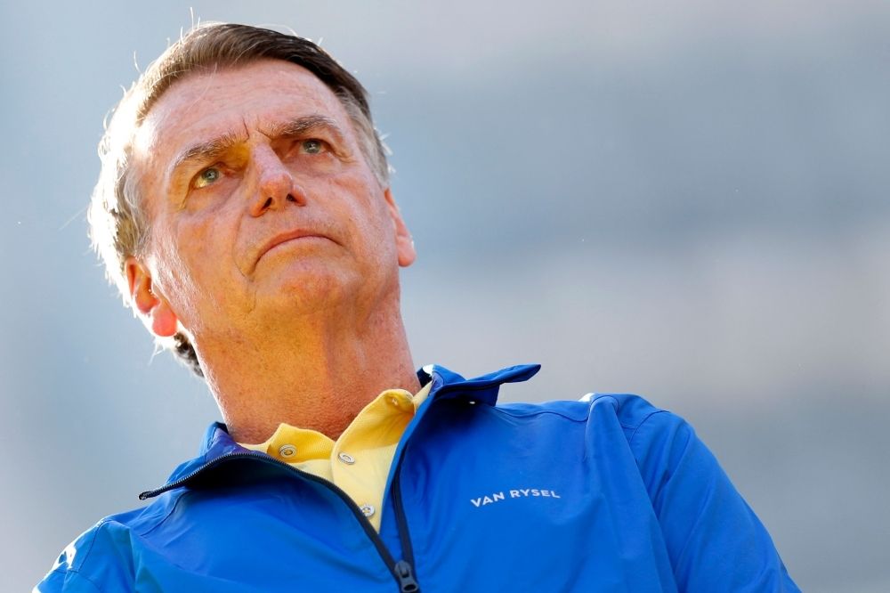 Despite ankle monitor, defiant ex-Brazil president Jair Bolsonaro says only he can stop China and beat Lula Former Brazil president Jair Bolsonaro plans to challenge the incumbent president Luiz Inacio Lula da Silva in the country’s 2026 election. — AFP pic