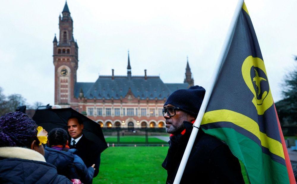 Tuvalu delegation arrives for the United Nations' top court International Court of Justice (ICJ)'s public hearings in an advisory opinion case, that may become a reference point in defining countries' legal obligations to fight climate change, in The Hague, Netherlands, December 2, 2024. — Reuters pic Tuvalu delegation arrives for the United Nations' top court International Court of Justice (ICJ)'s public hearings in an advisory opinion case, that may become a reference point in defining countries' legal obligations to fight climate change, in The Hague, Netherlands, December 2, 2024. — Reuters pic