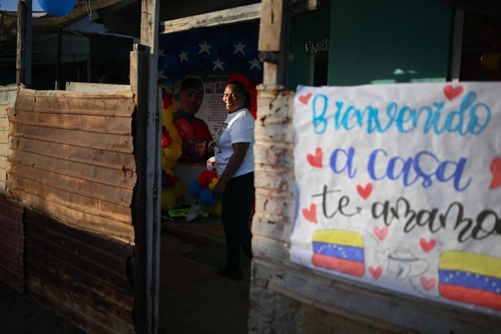 Yarelis Herrera awaits the arrival of her son, Edwuar Hernandez, who was repatriated from a jail in El Salvador, at their home in Maracaibo, Venezuela, July 22, 2025. — AFP pic Yarelis Herrera awaits the arrival of her son, Edwuar Hernandez, who was repatriated from a jail in El Salvador, at their home in Maracaibo, Venezuela, July 22, 2025. — AFP pic