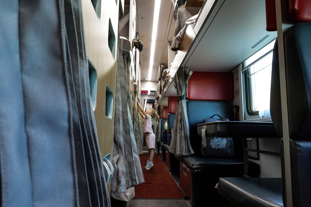 The Russian train, named ‘Yantar’ (Amber in Russian) takes 19 hours to travel more than 1,000km from Moscow to Kaliningrad, a Russian enclave wedged between Lithuania – a Nato member and supporter of Ukraine – and Poland, passing through Russia and Belarus. — AFP pic The Russian train, named ‘Yantar’ (Amber in Russian) takes 19 hours to travel more than 1,000km from Moscow to Kaliningrad, a Russian enclave wedged between Lithuania – a Nato member and supporter of Ukraine – and Poland, passing through Russia and Belarus. — AFP pic