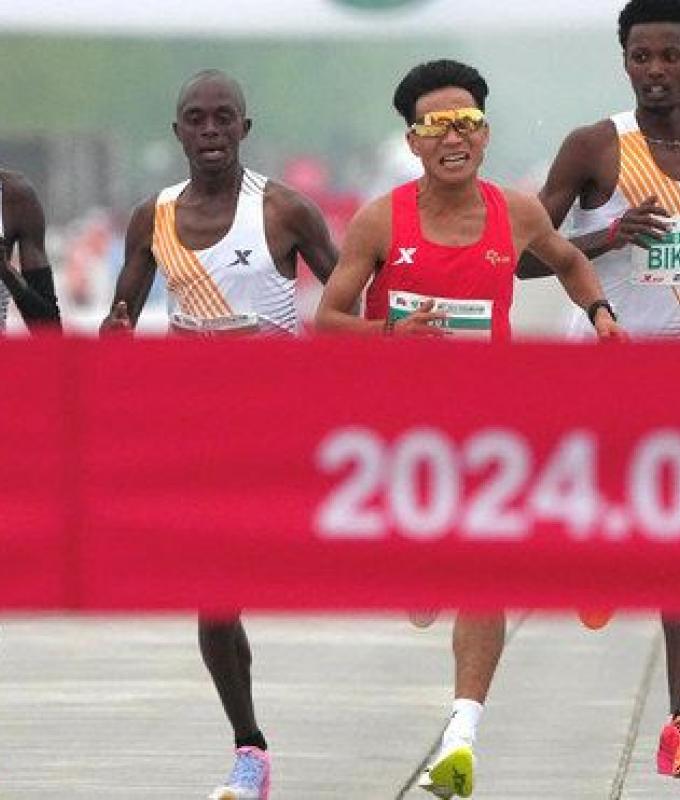Beijing half marathon runners stripped of medals after controversial finish