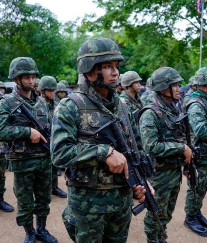 Thai army shuts most border crossings with Cambodia amid escalating row