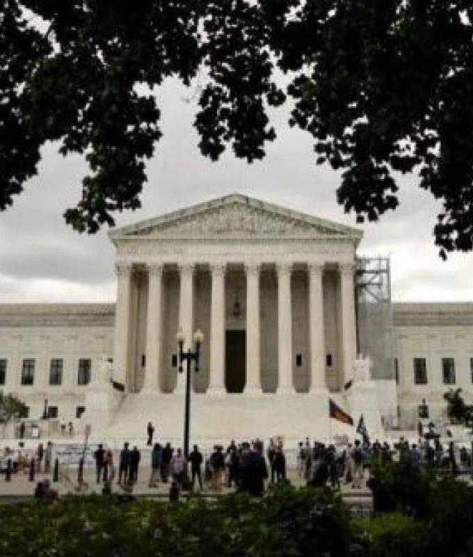 US Supreme Court allows Trump to resume deportations to third countries