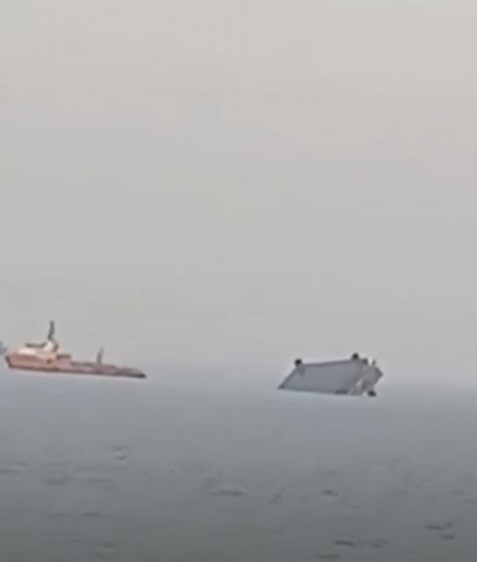 Egypt says four dead, 22 injured after oil barge capsizes in Gulf of Suez
