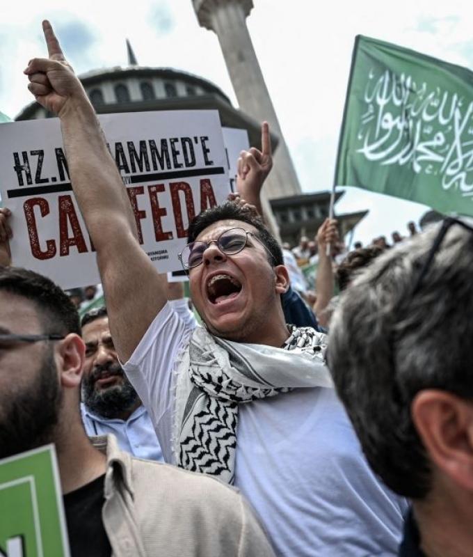 ‘Don’t forget Charlie Hebdo’: Istanbul protesters rage over satirical cartoon, arrests