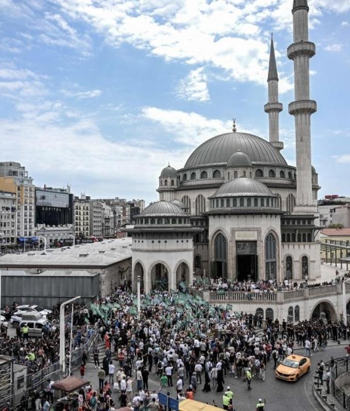 Turkish cartoon row deepens: ‘LeMan’ staff remanded over ‘disrespectful’ drawing