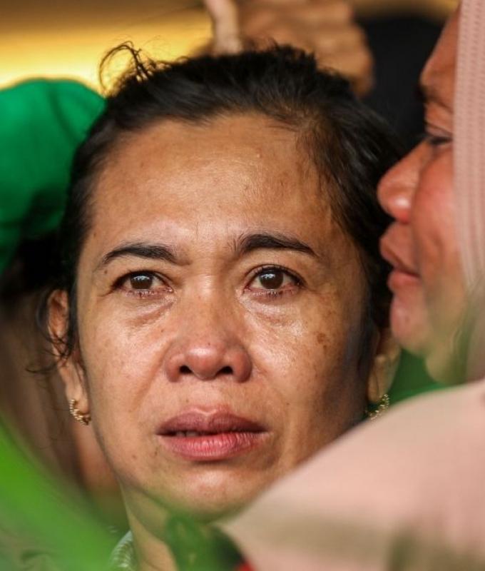 Search resumes for 30 missing as ferry to Bali capsizes in bad weather killing six including child