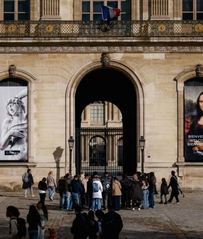 Who's investigating the Louvre heist? French museum and an Israeli spy firm have wildly different stories