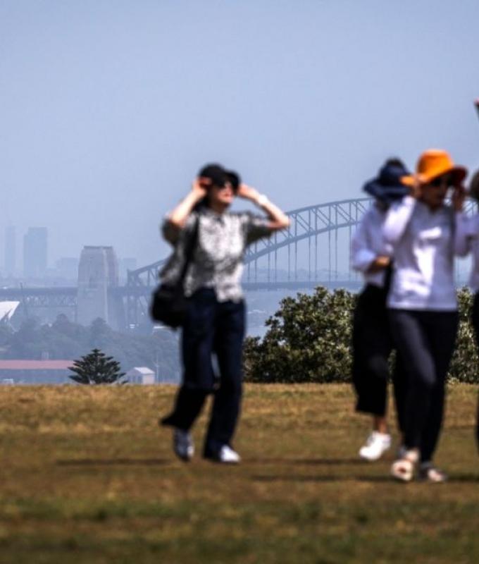 Record heat and gale-force winds fuel wildfires across Australia, New Zealand