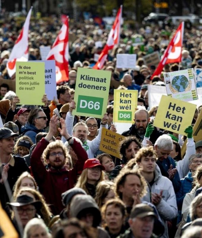 ‘Vote Green’: 45,000 rally in The Hague to put climate on election agenda