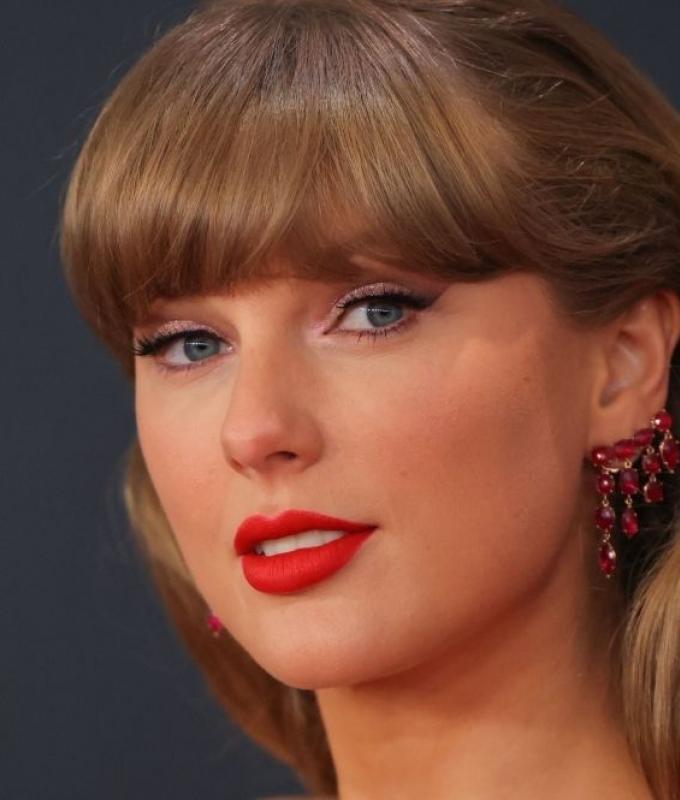 UK activists who tried to paint Taylor Swift jet spared jail