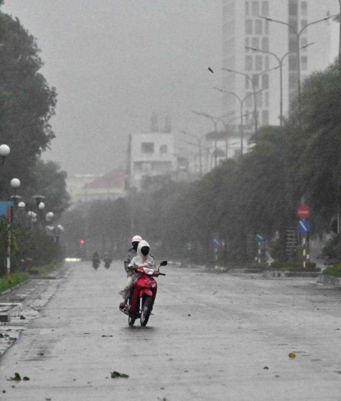 Vietnam rushes thousands from coast to safety ahead of Typhoon Kalmaegi