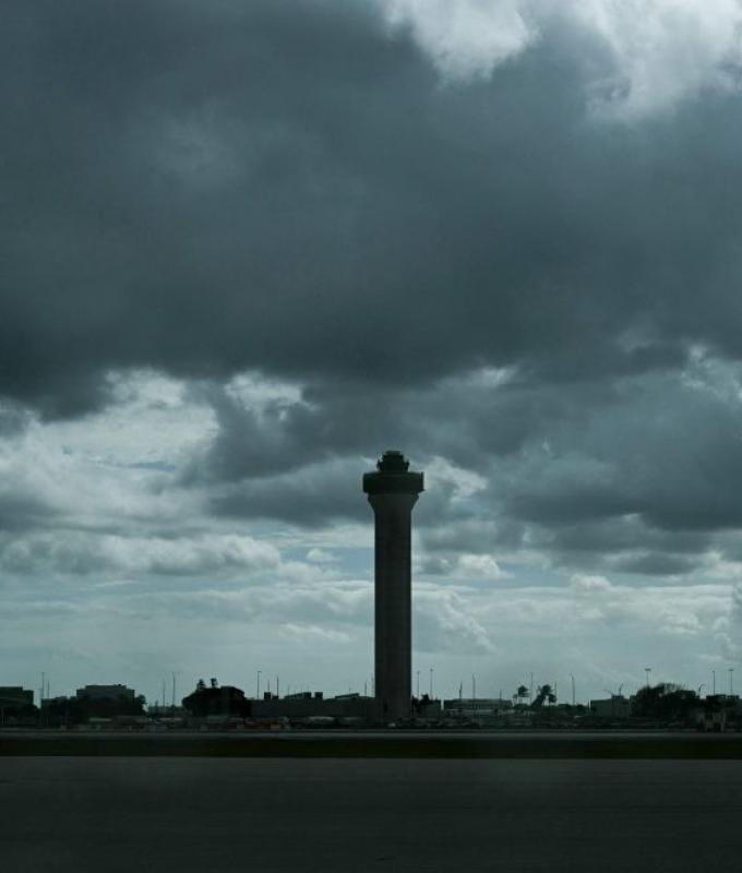 Longest US govt shutdown forces 10pc reduction in flights at major airports, officials say