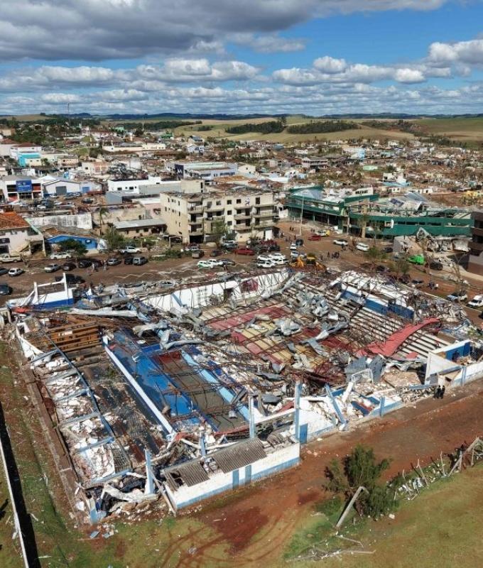 Tornado kills six, injures 750 as southern Brazil town left in ruins