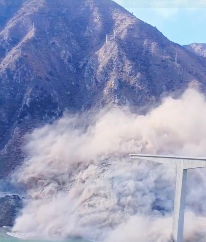 China’s Hongqi bridge suffers partial collapse months after opening (VIDEO)