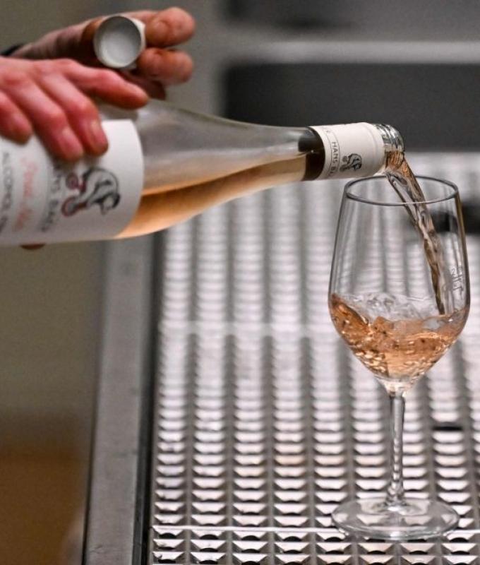 Bars cheer, but experts caution as Thailand lift afternoon alcohol ban to boost tourism 