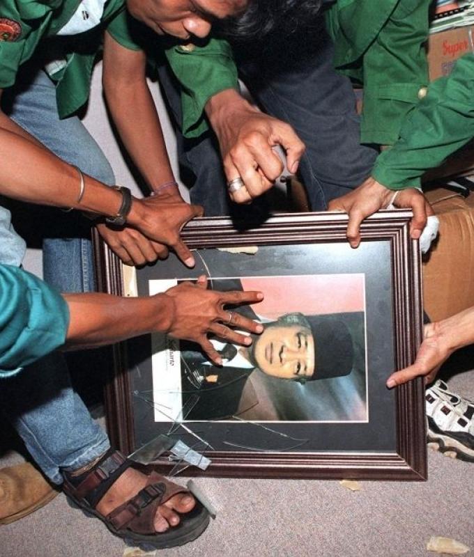 In Indonesia, Gen Z’s nostalgia for dictator Suharto reveals troubling generational divide