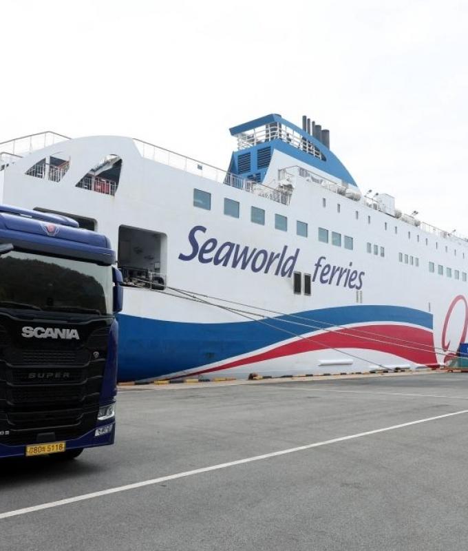 South Korea ferry runs aground near Mokpo, two crew arrested for alleged negligence