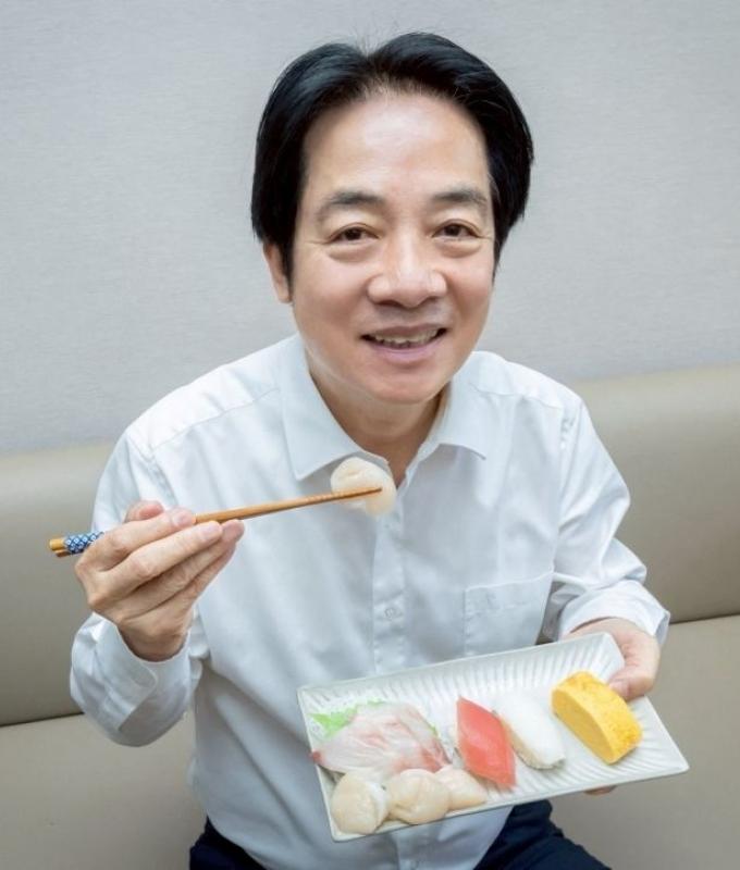 Taiwan president shows support for Japan with sushi lunch amid China spat