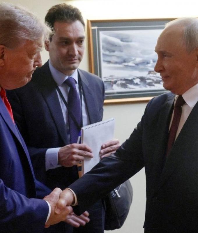 US pressed Ukraine to accept deal at Geneva talks, hinted at cutting off aid, official says