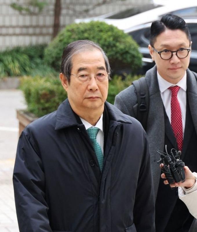 South Korea special prosecutor seeks 15-year jail term for ex-PM Han on martial law charges