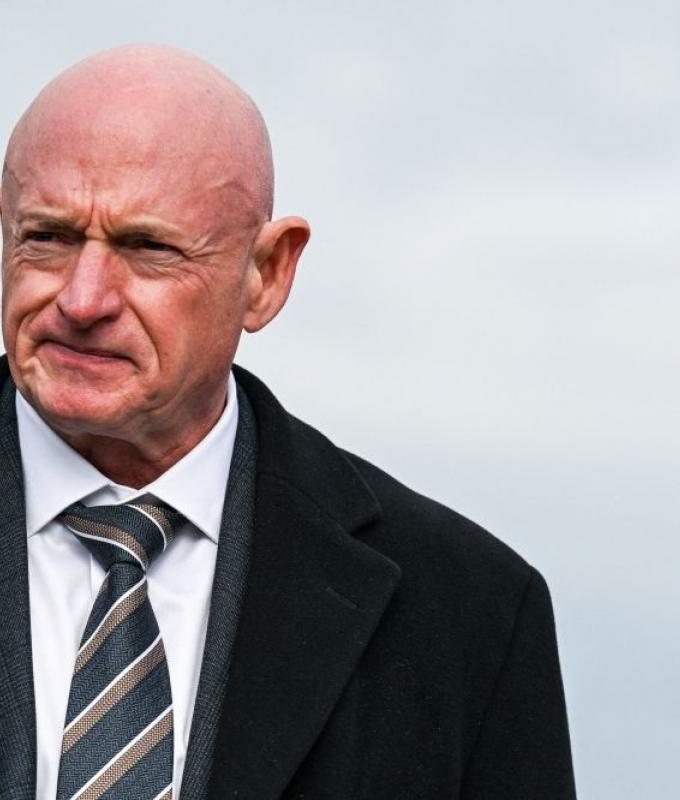 ‘You can refuse illegal orders’: Trump’s case against Senator Mark Kelly unlikely to succeed under US military law