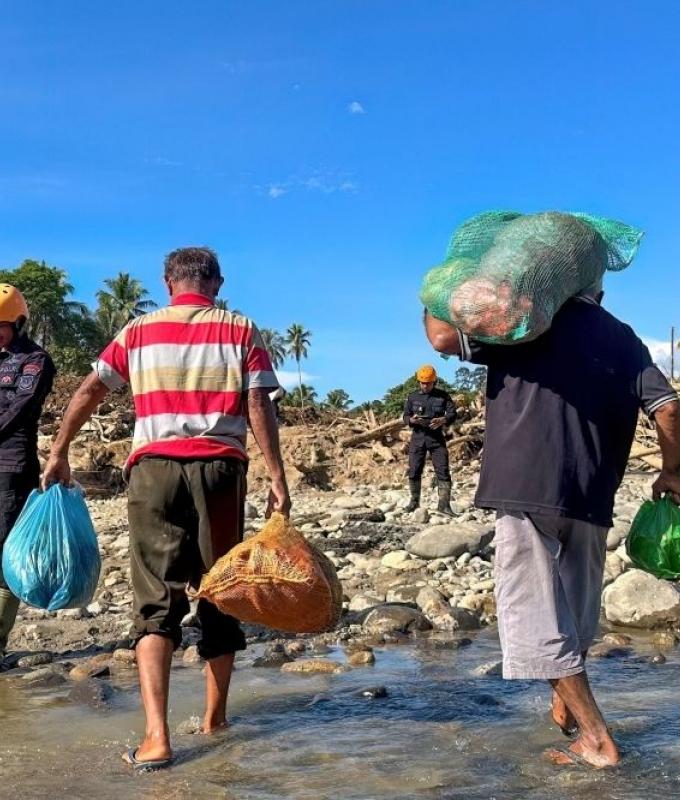 ‘Where can we go?’: Survivors pick up pieces in flood-hit Indonesia as more rain predicted