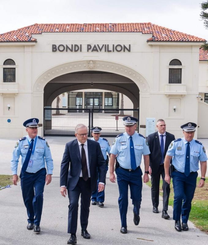 Australian police await Bondi suspect’s recovery before court, state recalls parliament for stricter gun laws