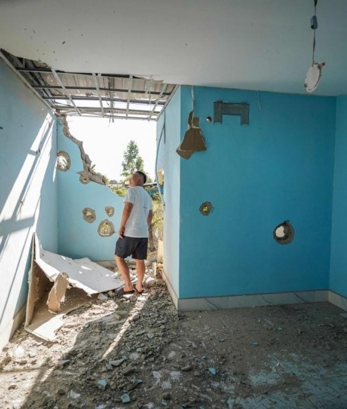 Cambodia says Thai military bombs Poipet casino hub on border