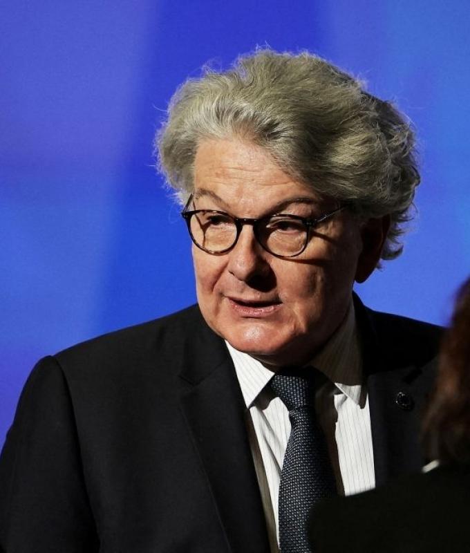 Washington bars entry to EU ex‑commissioner, four activists in dispute over social media laws