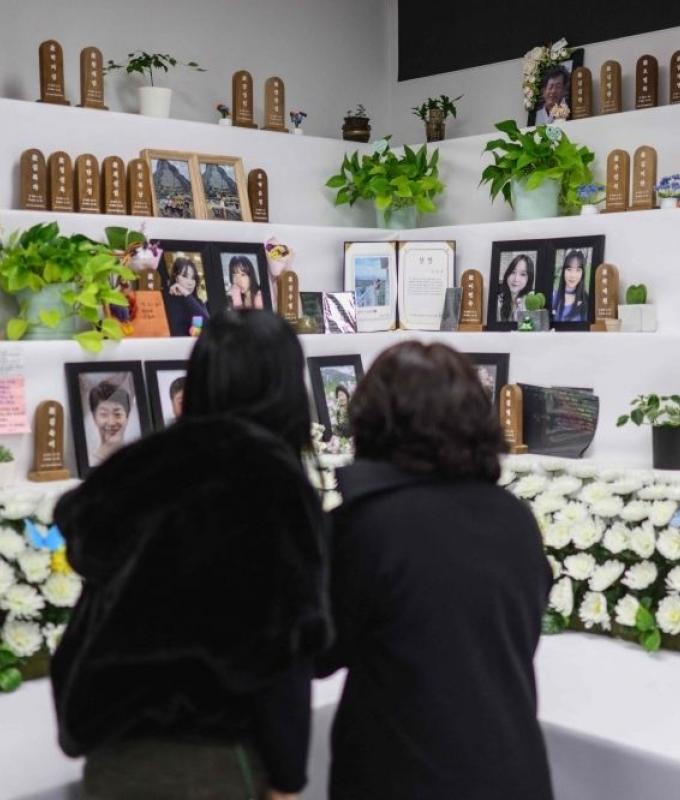 South Korea’s president apologises to families a year after deadly Jeju Air crash, promises answers