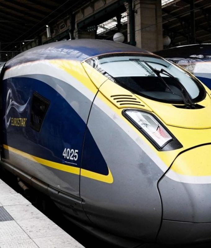 ‘Major disruption’ leaves Eurostar passengers stranded at peak holiday period