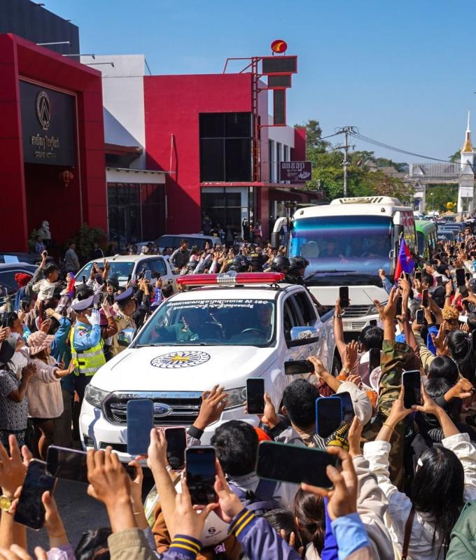 Thailand releases 18 Cambodian soldiers captured in July after border ceasefire holds