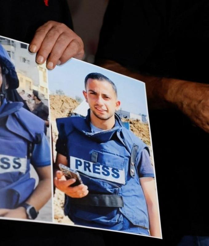 Press freedom under fire: 128 journalists killed and 533 jailed across the globe in 2025