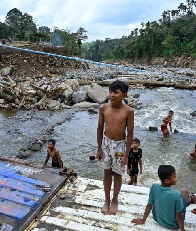 Flash floods in Indonesia’s North Sulawesi kill 14, four still missing