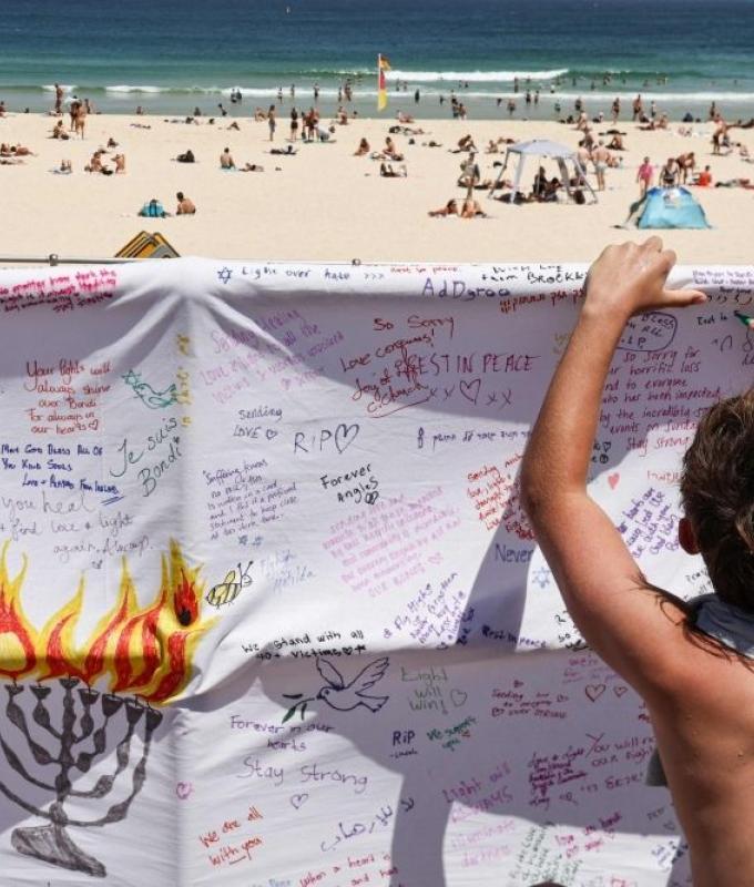 Top Australian writers’ festival cancelled after Palestinian author barred