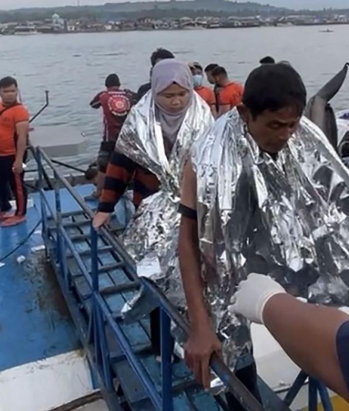 Rescue efforts under way after Philippine ferry sinks, leaving 18 dead