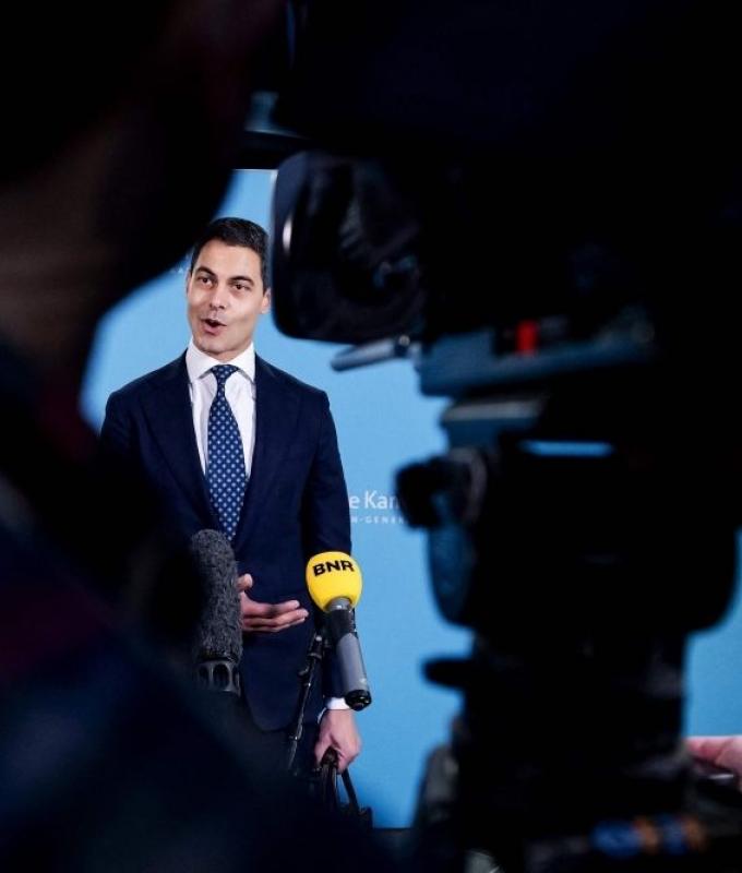 Dutch eye new govt next month as coalition deal clinched